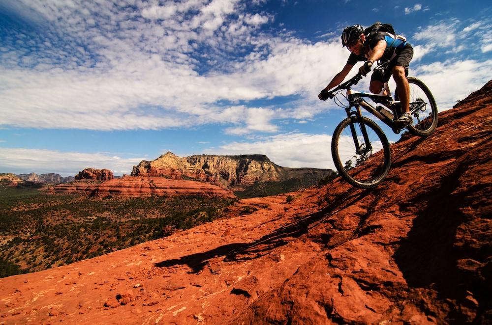 Hotel Grace Cafayate Esterno foto A mountain biker in Sedona, Arizona