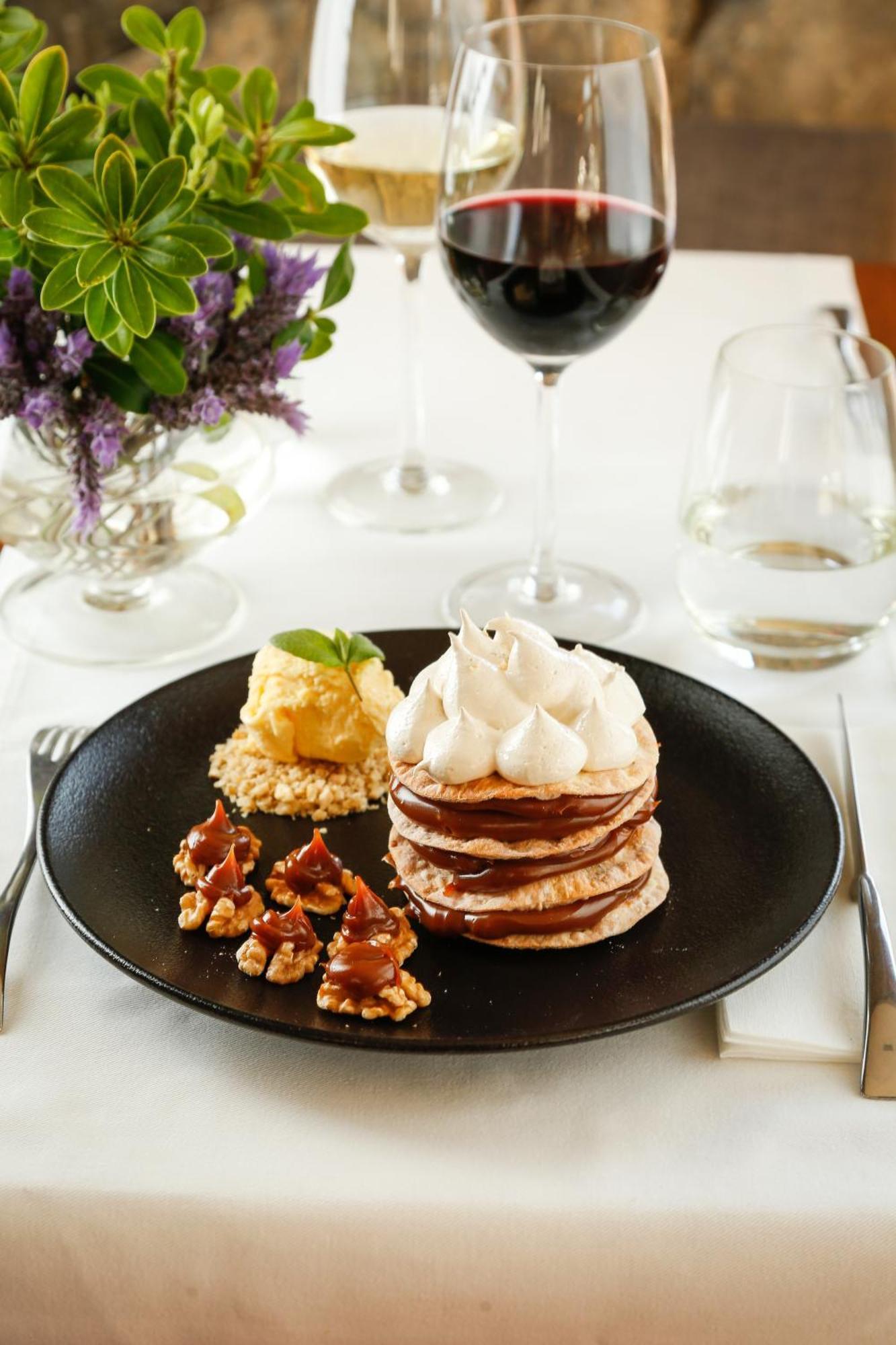 Hotel Grace Cafayate Esterno foto A dessert at the restaurant
