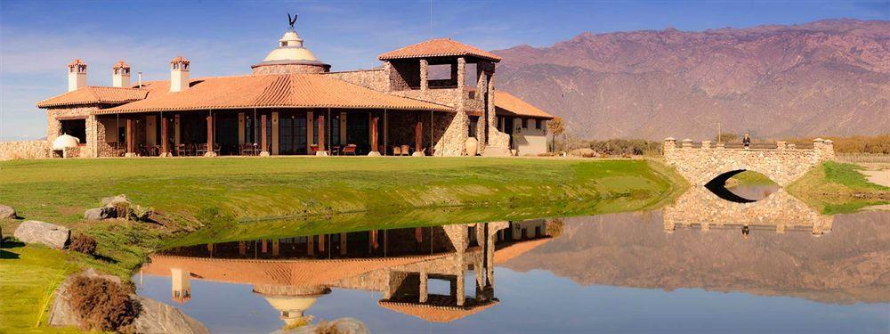 Hotel Grace Cafayate Esterno foto Club de Golf El Comahue